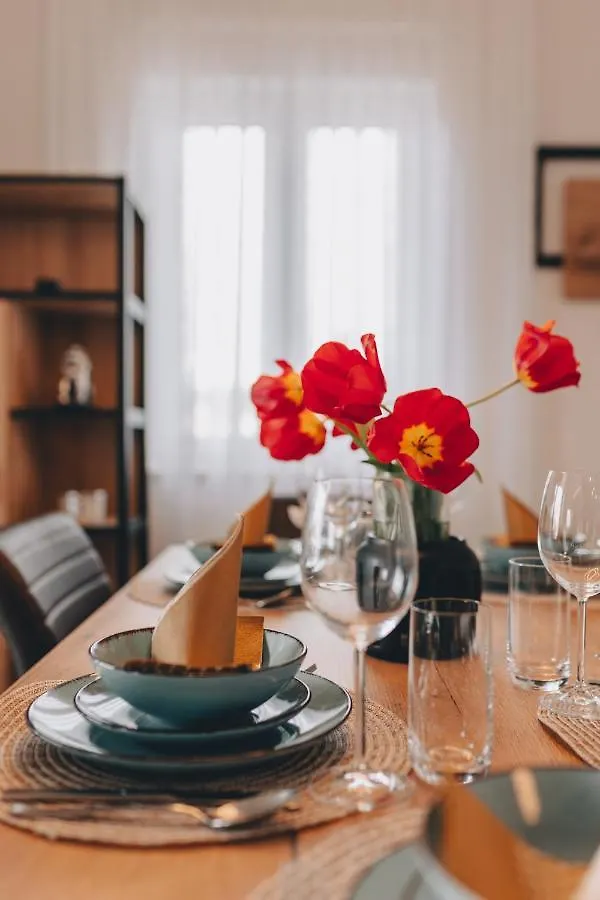 Apartment Muzini Malinska Hırvatistan