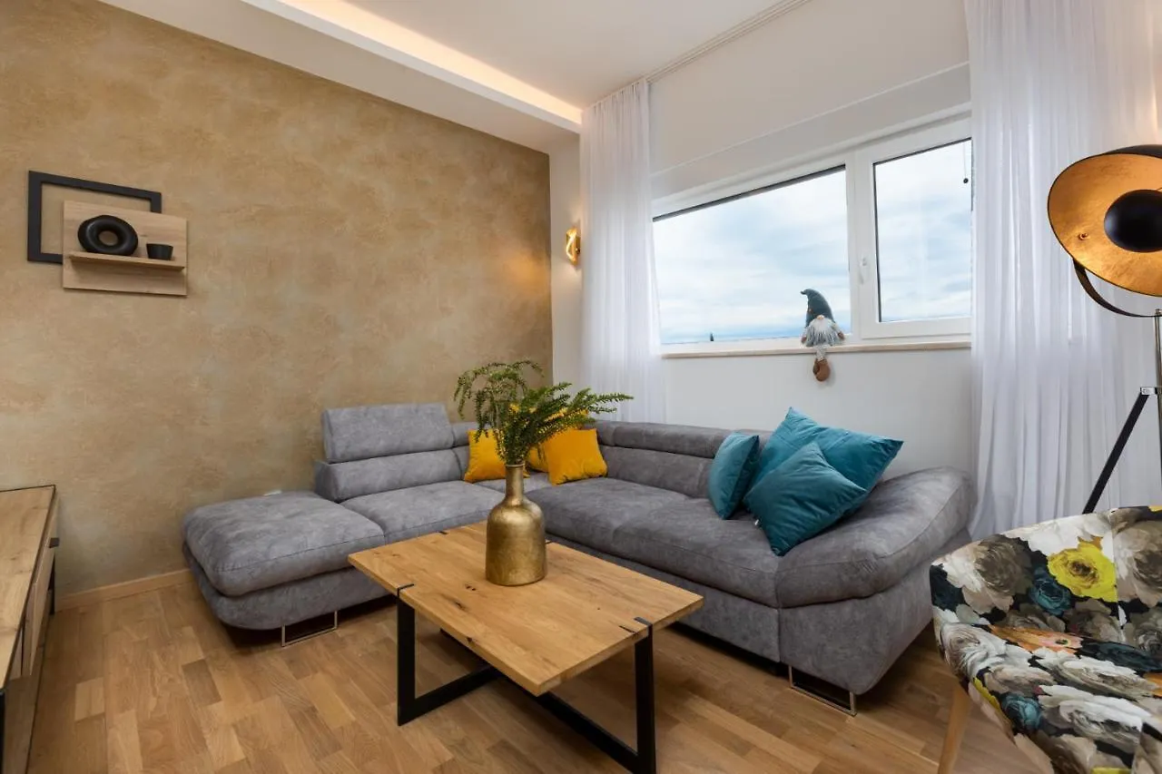 Apartment Muzini Malinska
