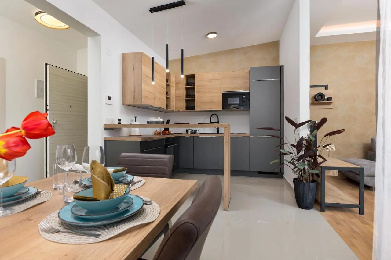 Apartment Muzini Malinska 0*,  Croatia