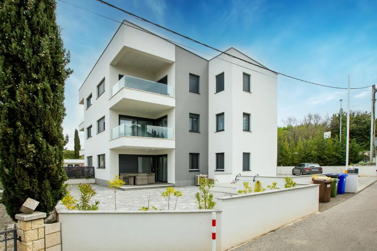 Apartment Muzini Malinska 0*,