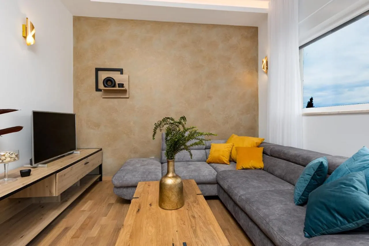 Apartment Muzini Malinska